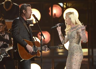 Gwen Stefani and Blake Shelton perform drive-in concert